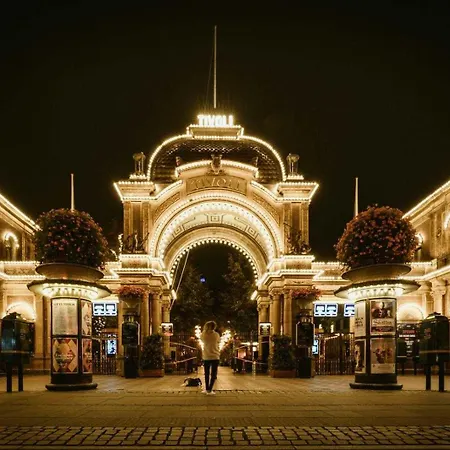 Prime Location - Near Nyhavn & Tivoli Gardens Appartement Kopenhagen