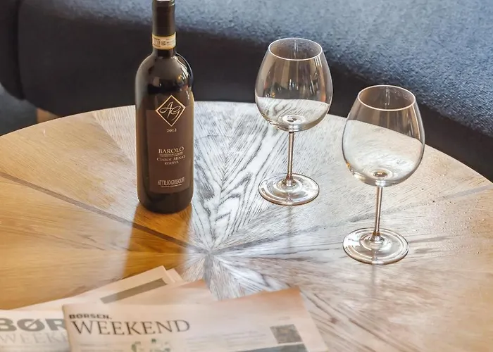 Prime Location - Near Nyhavn & Tivoli Gardens דירה קופנהגן