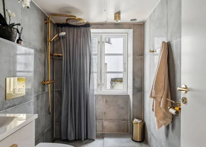 Prime Location - Near Nyhavn & Tivoli Gardens דירה קופנהגן