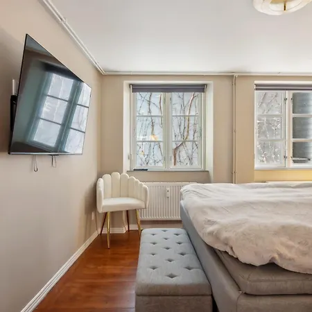 Prime Location - Near Nyhavn & Tivoli Gardens Apartment