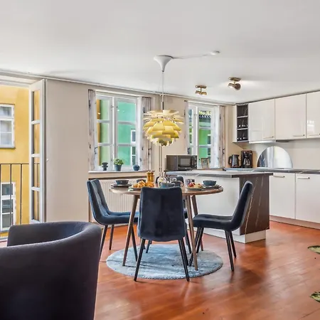 Prime Location - Near Nyhavn & Tivoli Gardens Apartment