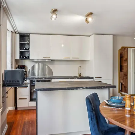 Prime Location - Near Nyhavn & Tivoli Gardens Copenhagen